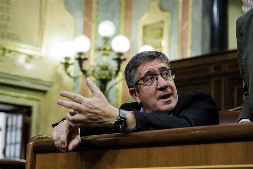 El portavoz del PSOE en el Congreso, Patxi López, durante una sesión plenaria, en el Congreso de los Diputados, a 16 de mayo de 2023, en Madrid (España).