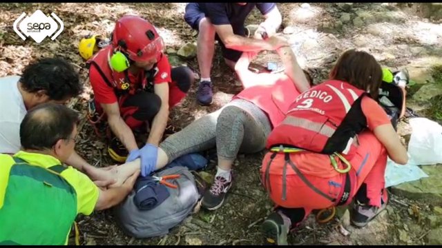 Un turista irlandesa herida en una pierna en un monte cercano a Arenas de Cabrales