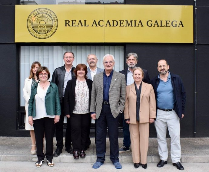La Acadmia Valenciana de la Llengua y la Real Academia Galega
