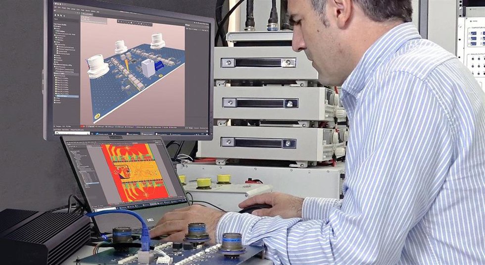 Archivo - Imagen de un empleado de Aertec