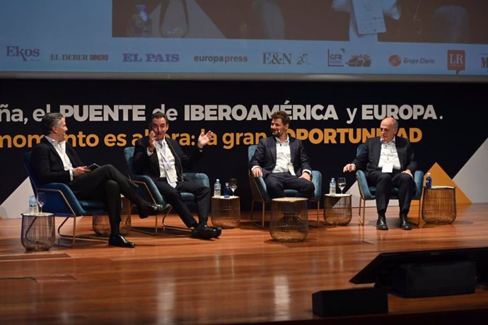 Íñigo Pérez, Javier Tebas, Michel Deller y Fernando Núñez Lirio