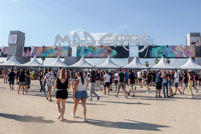 Archivo - Ambiente durante el primer día del festival Mad Cool 2022 