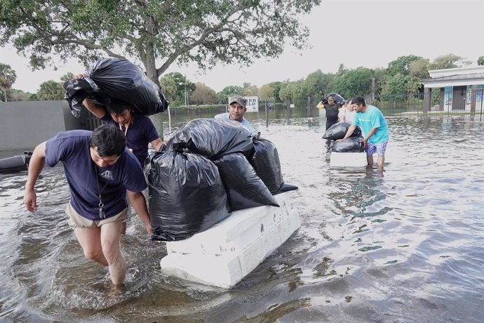 Archivo - Inundaciones en Miami. Photo: Joe Cavaretta/South Florida Sun Sentinel/ZUMA/dpa