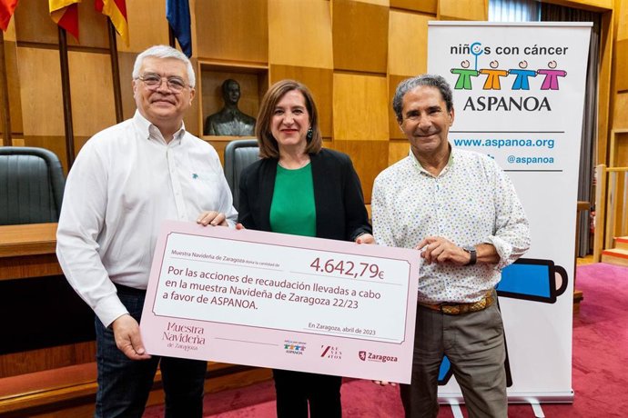 Aspanoa recibe los 4.629,79 euros de la recaudación solidaria realizada en la Muestra Navideña Zaragoza 2023
