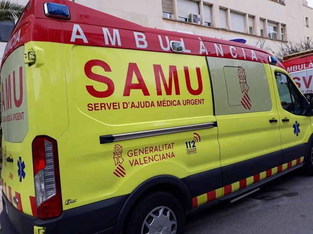 Archivo - Arxiu - Imatge d'arxiu d'una ambulància del SAMU a Alacant.