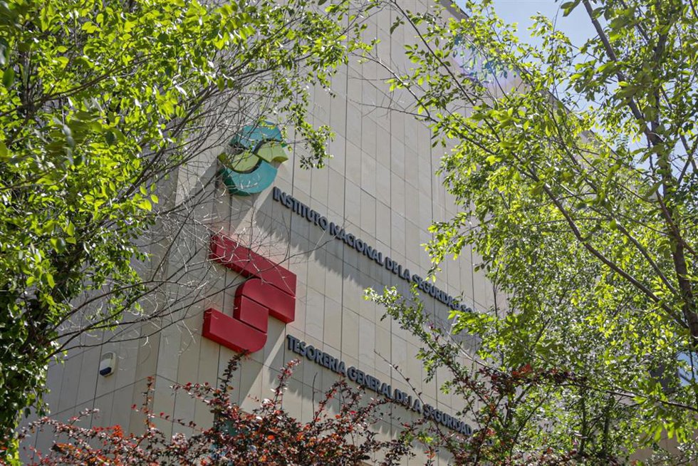 Archivo - Fachada de la Tesorería General de la Seguridad Social, en Madrid (España)