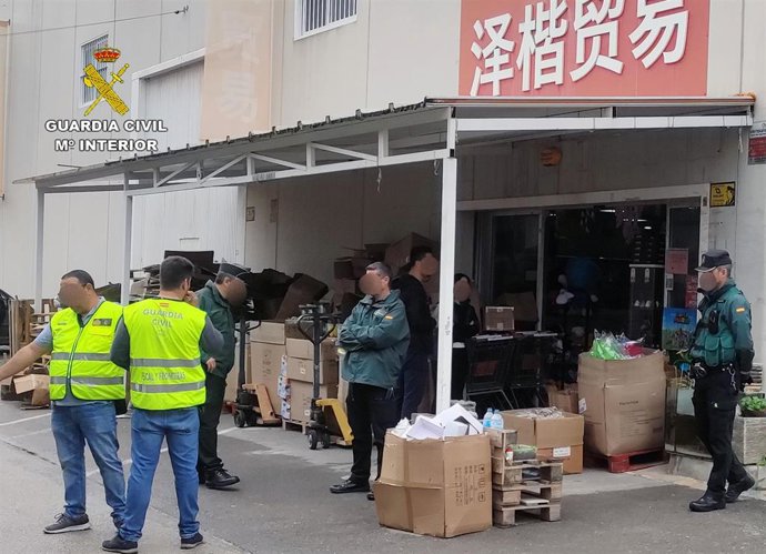 Segunda fase de la operación 'Encendidos' que arrancó en el marco de los servicios establecidos por el Instituto Armado para perseguir la comercialización ilícita de productos falsificados