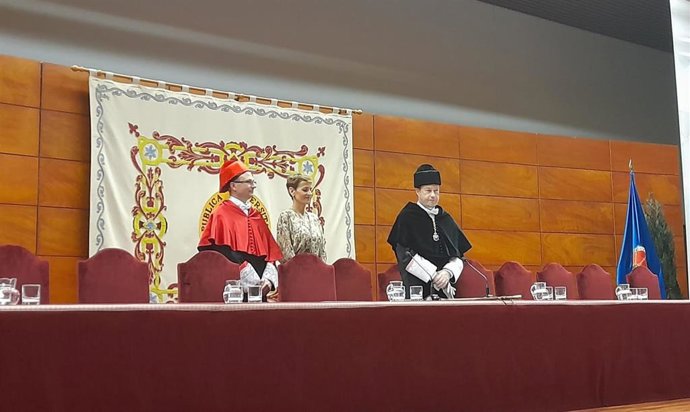 Toma de posesión de Ramón Gonzalo en la UPNA.