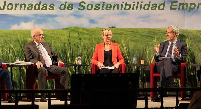 El presidente y consejero delegado de Aena, Maurici Lucena, durante el encuentro.