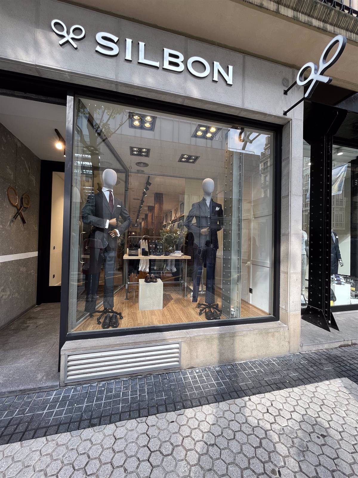 refuerza su presencia en el norte de España con una nueva tienda en San Sebastián