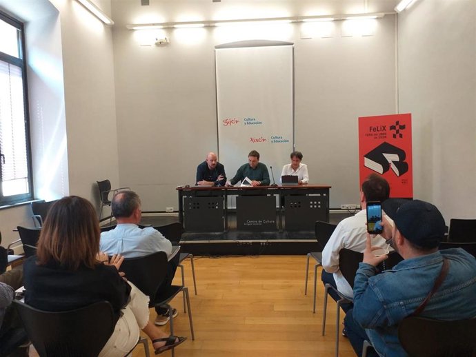 Presentación de la Feria del Libro de Xixón 'FeLiX'