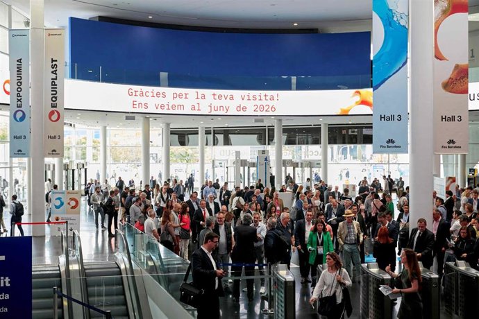 Salida de los salones Expoquimia y Equiplast.
