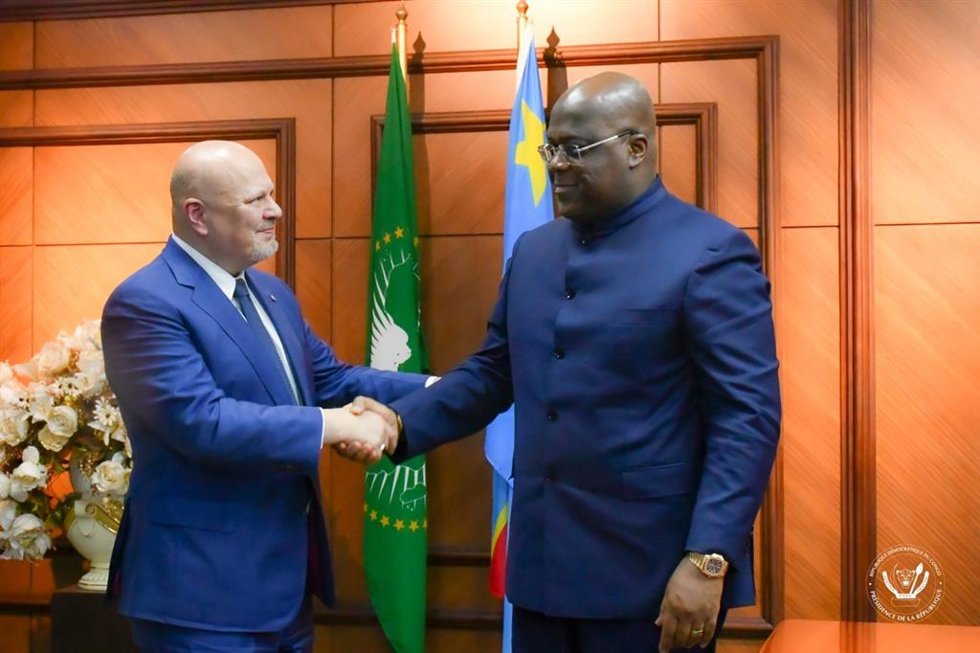 El fiscal jefe del Tribunal Penal Internacional (TPI), Karim Khan, y el presidente de República Democrática del Congo,Félix Tshisekedi