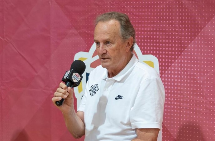 Aíto García Reneses, durante su presentación en 2022 como entrenador del Bsquet Girona.