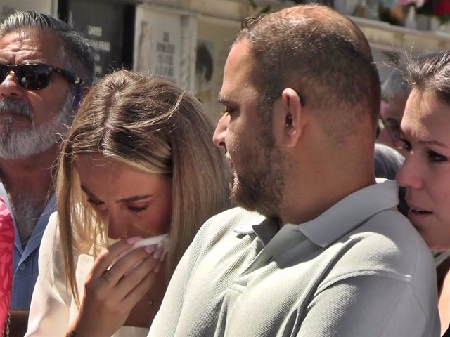 ROCÍO FLORES SE ROMPE EN PLENO HOMENAJE A ROCÍO JURADO
