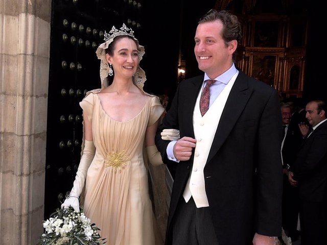 Sol Medina y Pedro Domínguez-Majón, una boda de ensueño en Sevilla que reúne a la aristocracia española