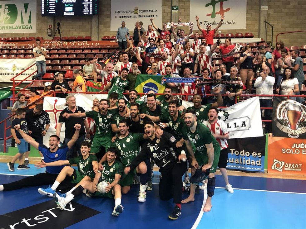 El Rebi Cuenca conquista el subcampeonato de liga Asobal con un gran partido en Torrelavega