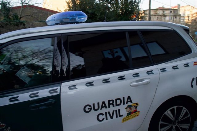 Archivo - La Guardia Cívil traslada al detenido por el crimen machista de Baiona del área de Psiquiatría del hospital Álvaro Cunqueiro de Vigo a los Juzgados de Vigo para pasara a disposición judicial, a 9 de febrero de 2023, en Vigo, Pontevedra.