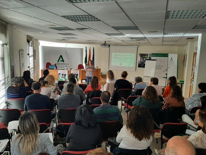 Formación en la atención y detección de la violencia de género en menores