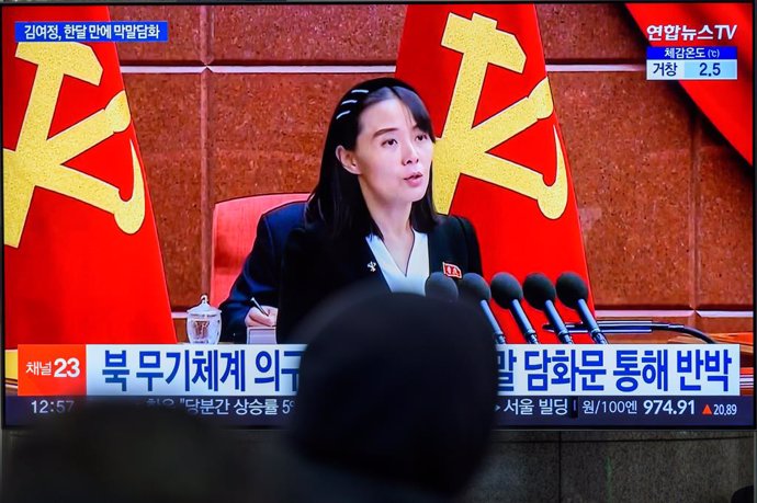 Archivo - December 20, 2022, Seoul, South Korea: A TV screen shows a file image of Kim Yo-jong, North Korean leader Kim Jong-un's sister during a news program at the Yongsan Railway Station. Kim Yo-jong, North Korean leader Kim Jong-un's sister and vice