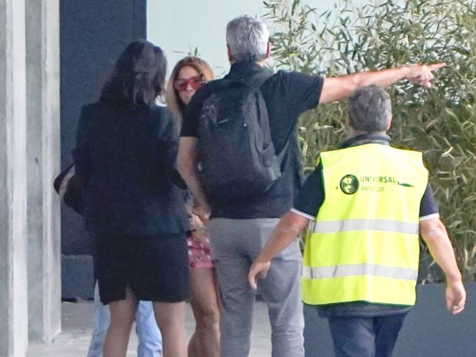 SHAKIRA LLEGA A MADRID