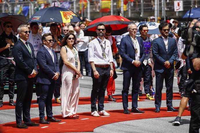 Archivo - Mika Hkkinen, BEN SULAYEM Mohammed (uae), President of the FIA, portrait DOMENICALI Stefano (ita), Chairman and CEO Formula One Group FOG, portrait Roger Torrent during the Formula 1 Pirelli Grand Premio de Espana 2022, 6th round of the 2022 