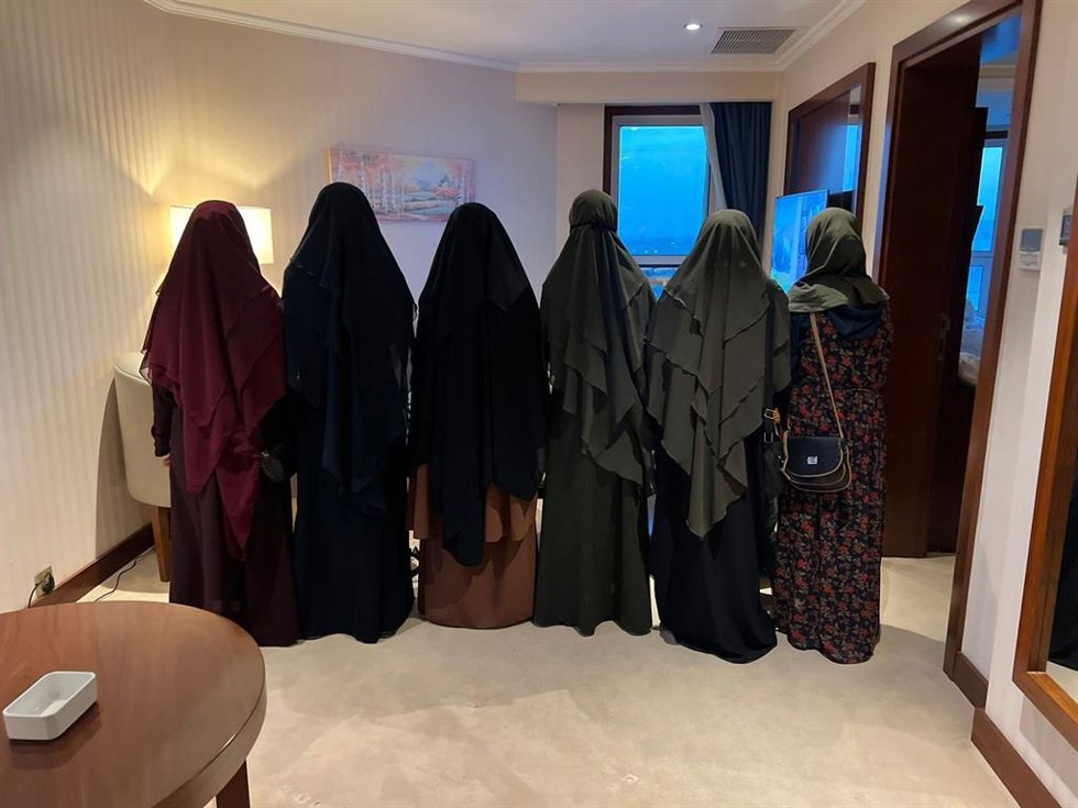Seis mujeres yazidíes rescatadas tras casi una década de cautiverio bajo Estado Islámico