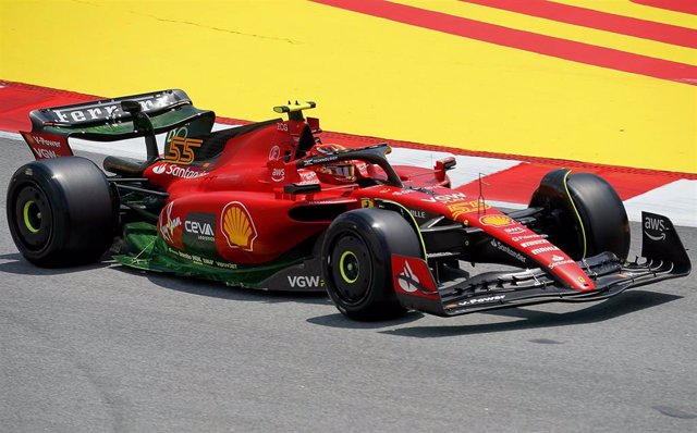Spanish Formula One driver Carlos Sainz of Team Ferrari drives on track during the 2023 FIA Formula 1 Spanish Grand Prix at the Circuit de Barcelona-Catalunya