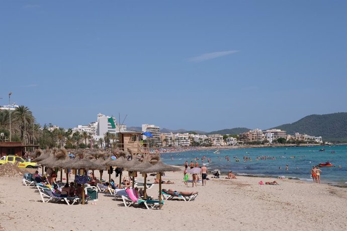 Archivo - Playa de Cala Millor.
