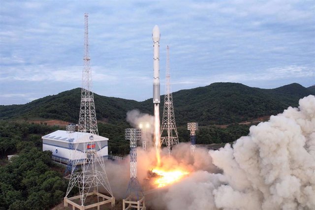 Lanzamiento de un satélite por parte de Corea del Norte.