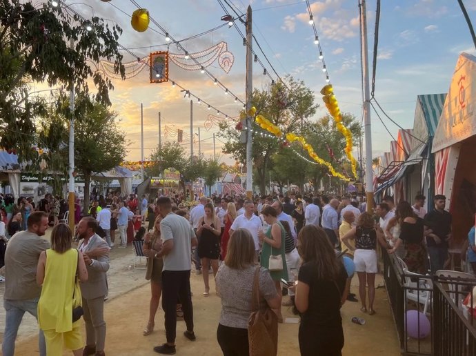 La edición de 2023 ha sido una de las más multitudinarias de la Feria de Alcalá de Guadaíra, con masiva afluencia, que se ha desarrollado con normalidad.
