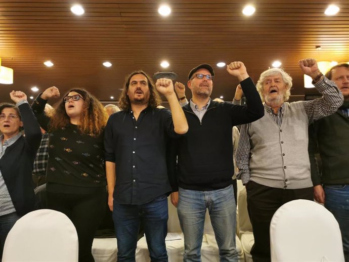 Archivo - Oriana Méndez, Antón Sánchez, Martiño Noriega y Xosé Manuel Beiras en la IV Asemblea Nacional de Anova-Irmandade Nacionalista