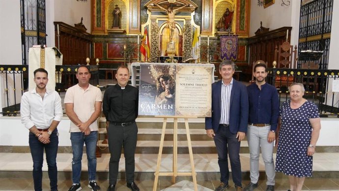 Presentación de los actos religiosos por la Virgen del Carmen en Adra.