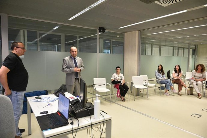 Gobierno de La Rioja ofrece formación en primeros auxilios a funcionarios de Justicia y del Instituto de Medicina Legal