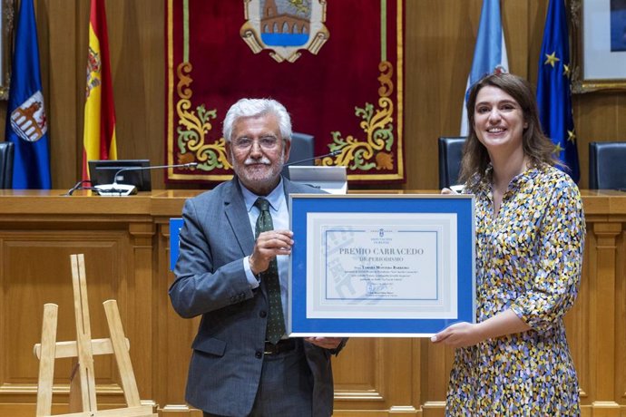 -12.00 Horas: Entrega Do Xxxii Premio De Xornalismo Xosé Aurelio Carracedo.- No Salón De Plenos Do Pazo Provincial Terá Lugar A Entrega Do Xxxii Premio Xosé Aurelio Carracedo Á Xornalista Tamara Montero, A Cargo Do Vicepresidente Da Deputación Ourense, R