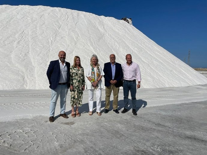 La Junta incluirá la salina Cetina de Puerto Real en el Inventario de Humedales de Andalucía