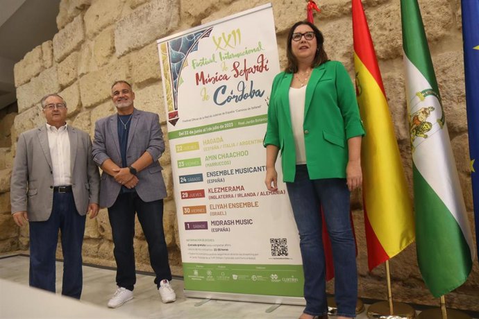 Presentación del Festival Internacional de Música Sefardí de Córdoba, que se celebra desde el 22 de junio al 1 de julio con seis conciertos en el Real Jardín Botánico.