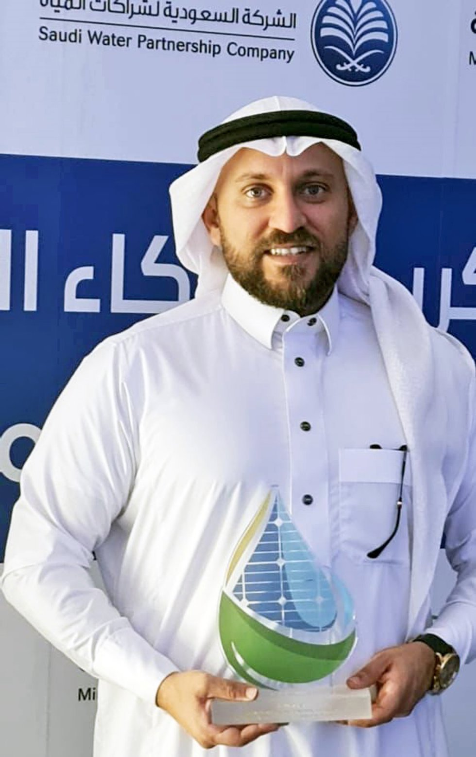 Abengoa asiste a la inauguración de la desaladora de Jazlah Jubail 3A, la mayor del mundo que funciona con energía solar.