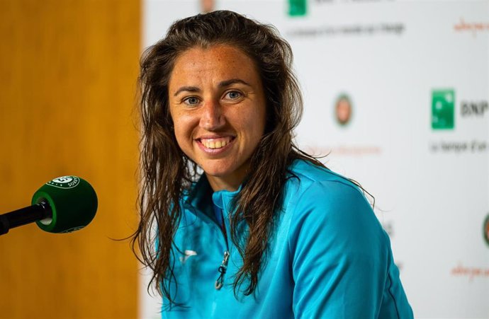La tenista española Sara Sorribes en rueda de prensa en Roland Garros 2023