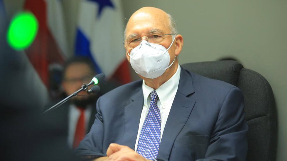 Archivo - El expresidente de El Salvador, Félix Alfredo Cristiani