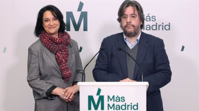 Archivo - Los concejales de Más Madrid Pilar Sánchez y Miguel Montejo