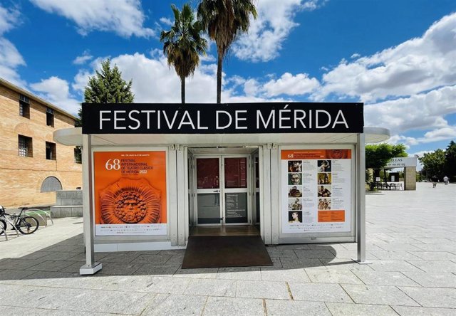 Archivo - Taquillas del Festival de Mérida.