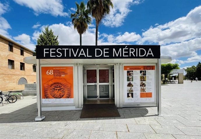 Archivo - Taquillas del Festival de Mérida.