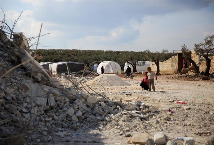 Archivo - Niños afectados por los terremotos en la provincia de Alepo (Siria)