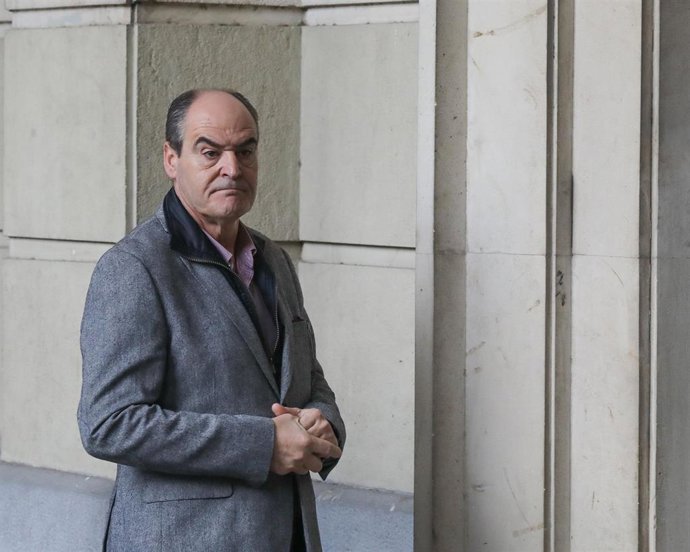 Archivo - En la imagen, el exdirector de Trabajo, Juan Márquez, a su llegada a la Audiencia Provincial de Sevilla