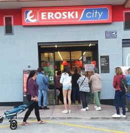 Archivo - Supermercado Eroski