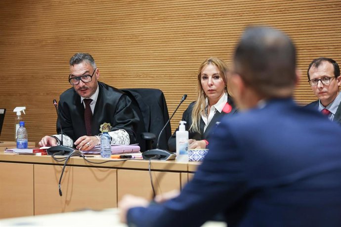 El asesino confeso de la joven paraguaya residente en Lanzarote Romina Celeste Núñez, Raúl Díaz Chacón (1d), en la Ciudad de la Justicia ante la Sección Segunda de la Audiencia Provincial de Las Palmas, a 2 de junio de 2023, en Las Palmas de Gran Canari