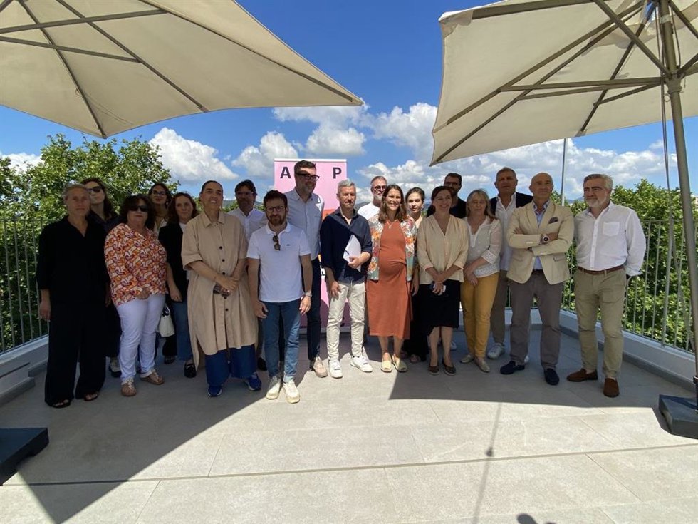 Representantes de las galerías de Palma, Andratx y Pollena que se integran en la octava edición del Art Palma Summer.