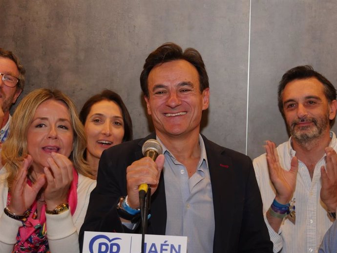 El candidato del PP a la Alcaldía de Jaén, Agustín González, tras las elecciones municipales.