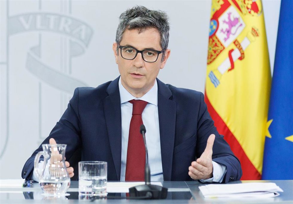 El ministro de la Presidencia, Relaciones con las Cortes y Memoria Democrática, Félix Bolaños, durante una rueda de prensa posterior a la reunión del Consejo de Ministros, en el Palacio de La Moncloa, a 6 de junio de 2023, en Madrid (España). El Consejo